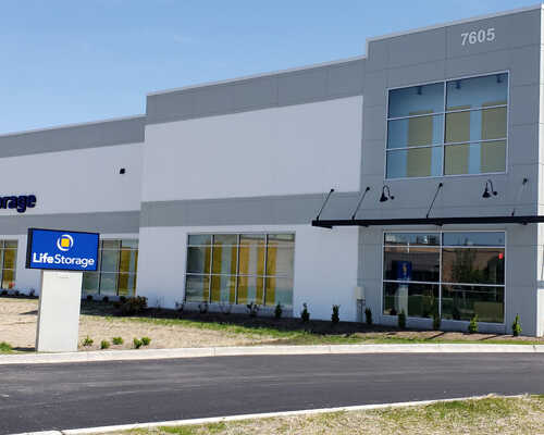 Self-Storage Willowbrook, IL
